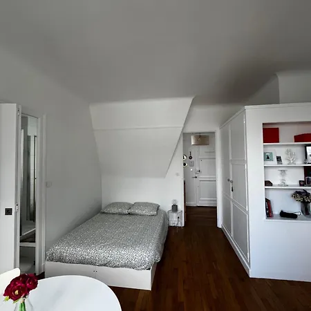 Studio Junot - Montmartre Avec La Tour Eiffel Daire *